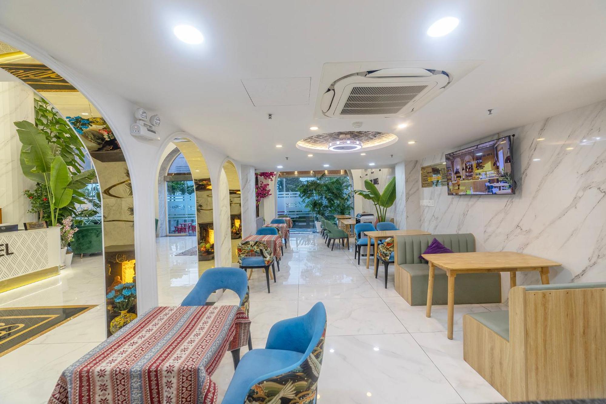 Tiffany Hotel & Restaurant Phan Thiet Exterior photo